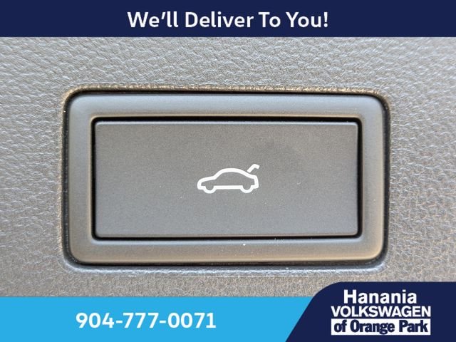 New 2026 Silver Volkswagen 2.0T SE w/Technology image 13