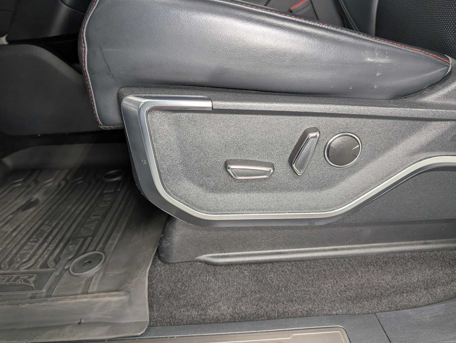 Used 2024 Oxford White Ford Raptor image 42