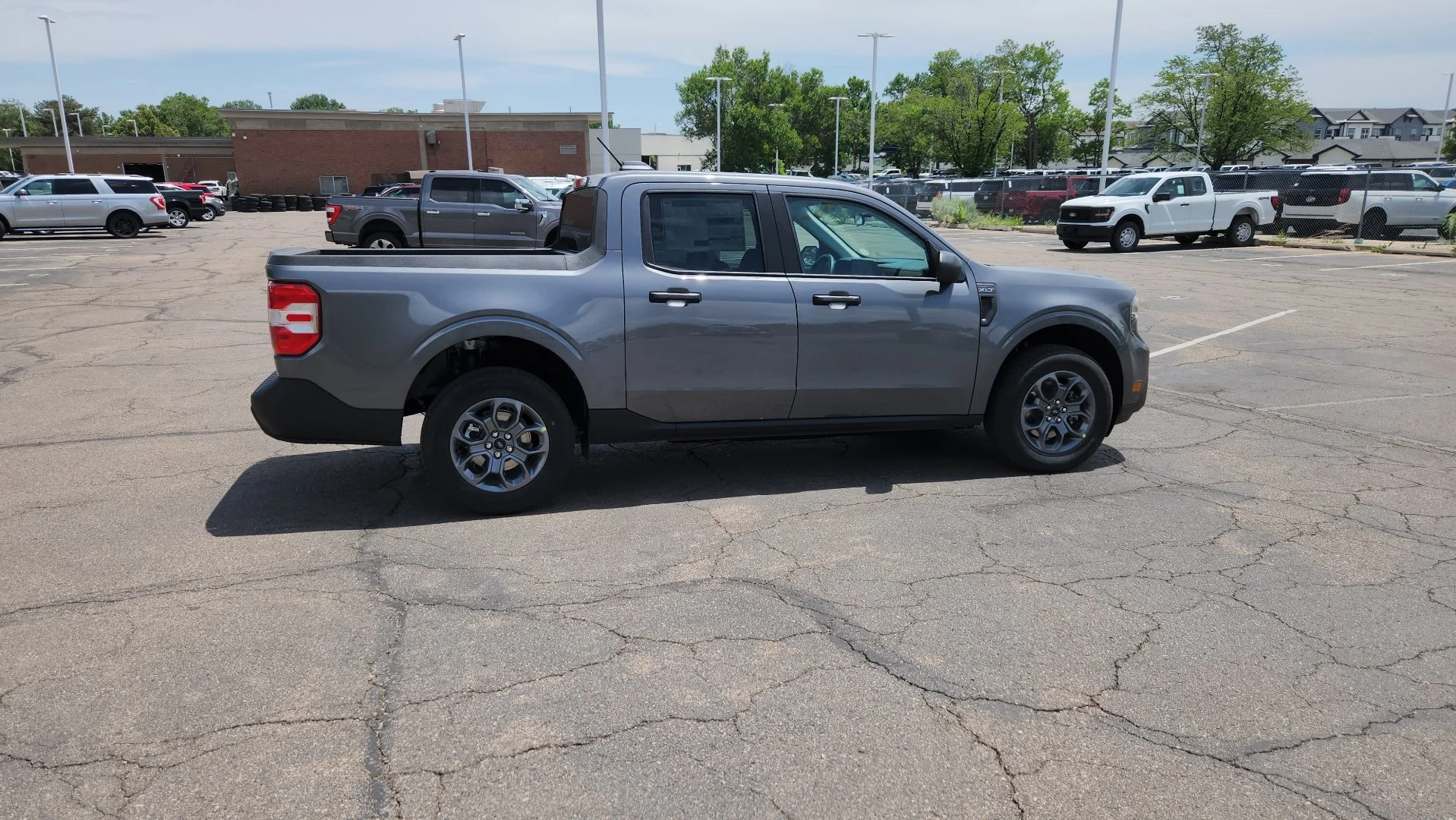 New 2026 Carbonized Gray Metallic Ford XLT image 16