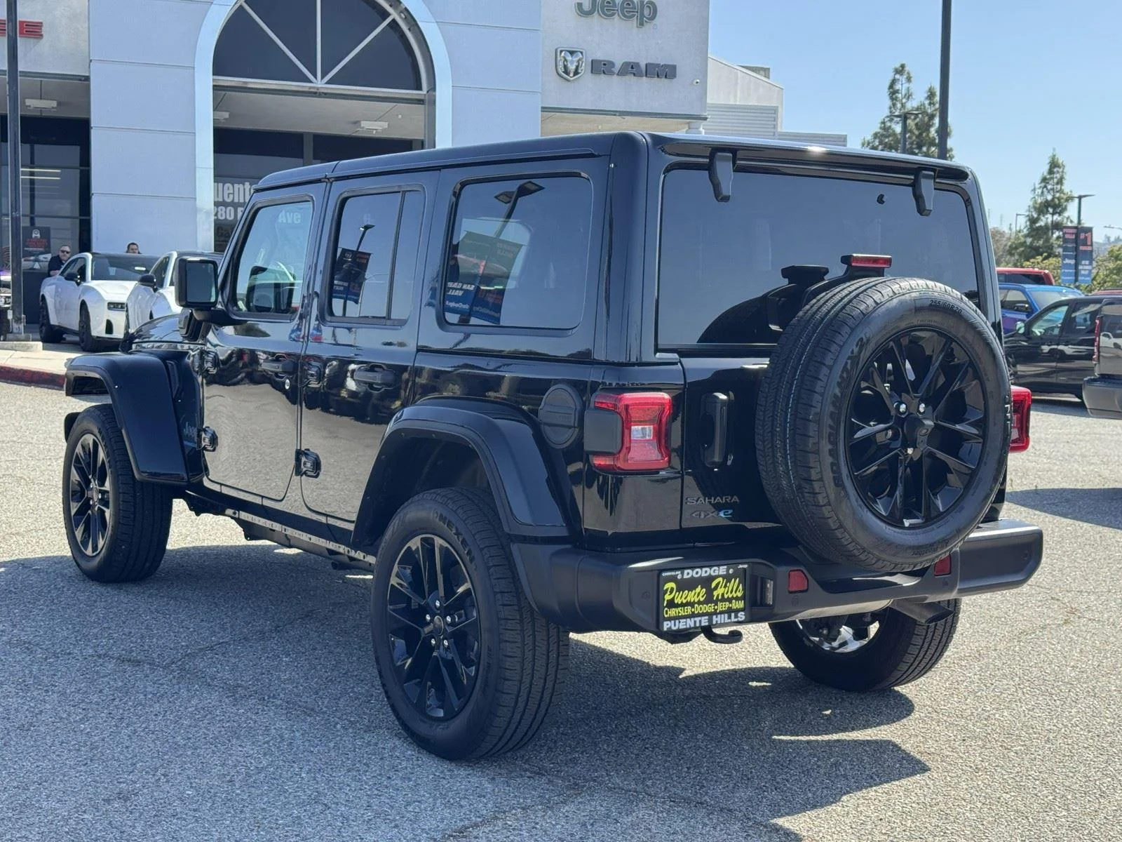 Certified Used 2025 Black Clearcoat Jeep Sahara image 5