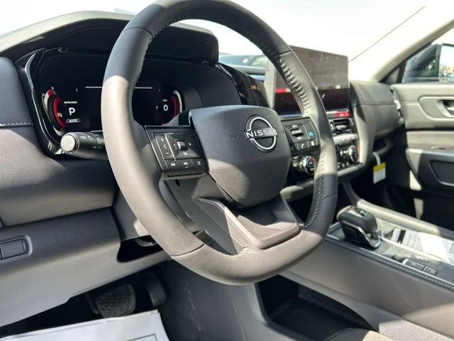 New 2026 Everest White Pearl TriCoat Nissan SL image 30