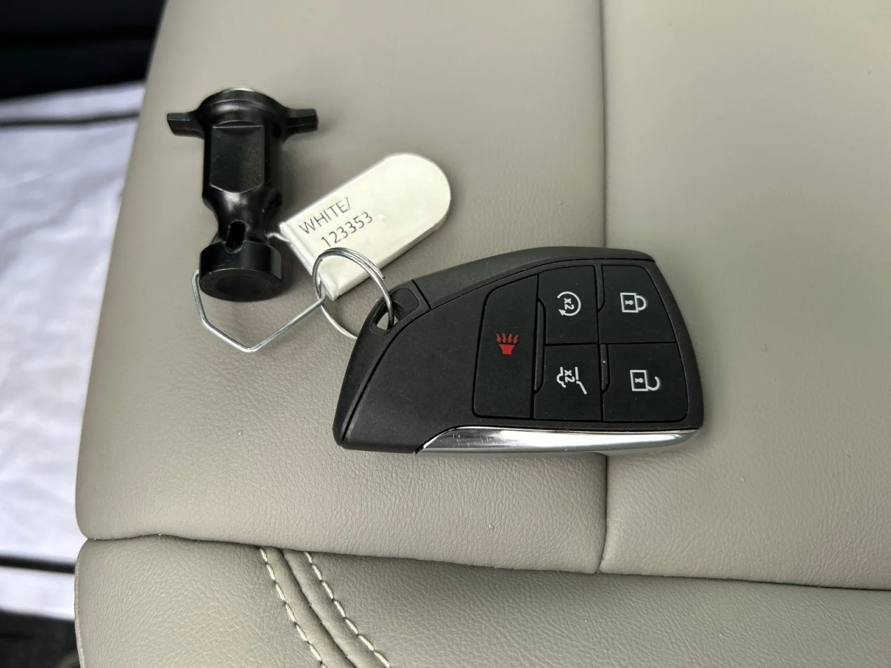 2026 GMC Acadia Elevation - Photo 25