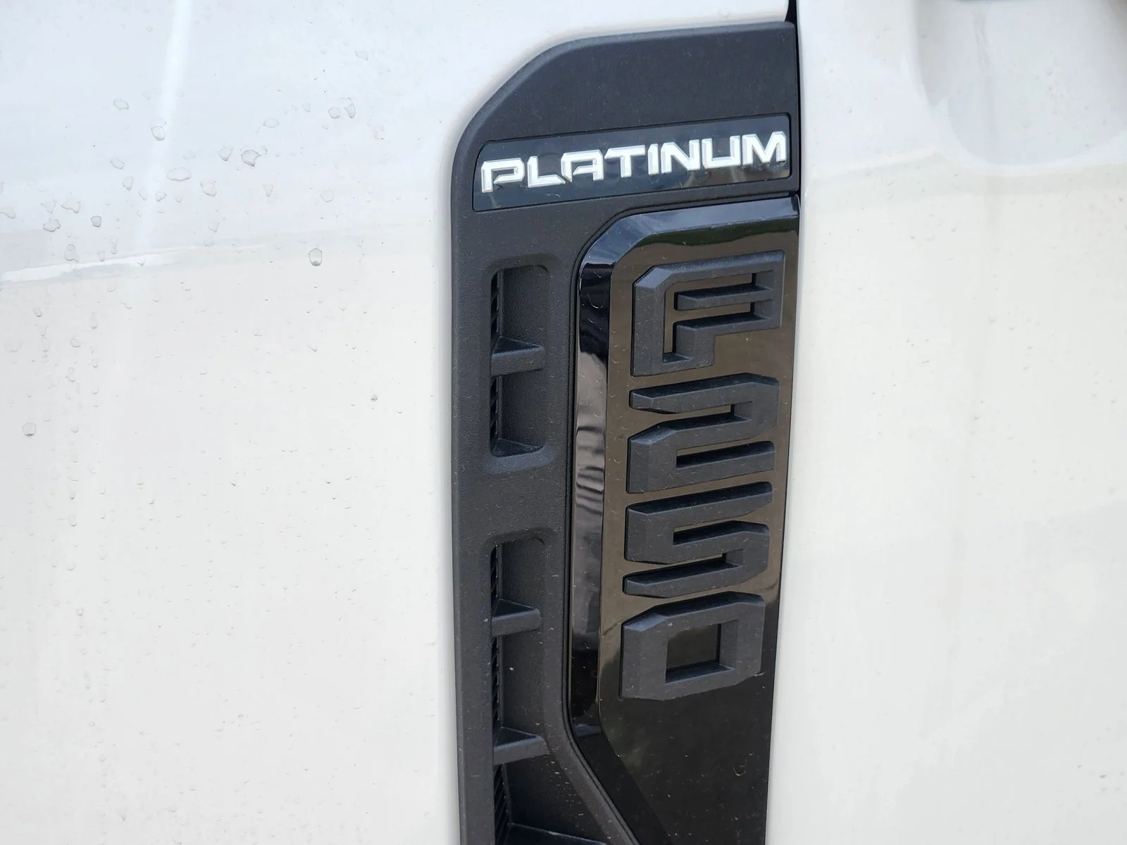New 2026 Star White Metallic Tri-Coat Ford F-250® Platinum® image 8