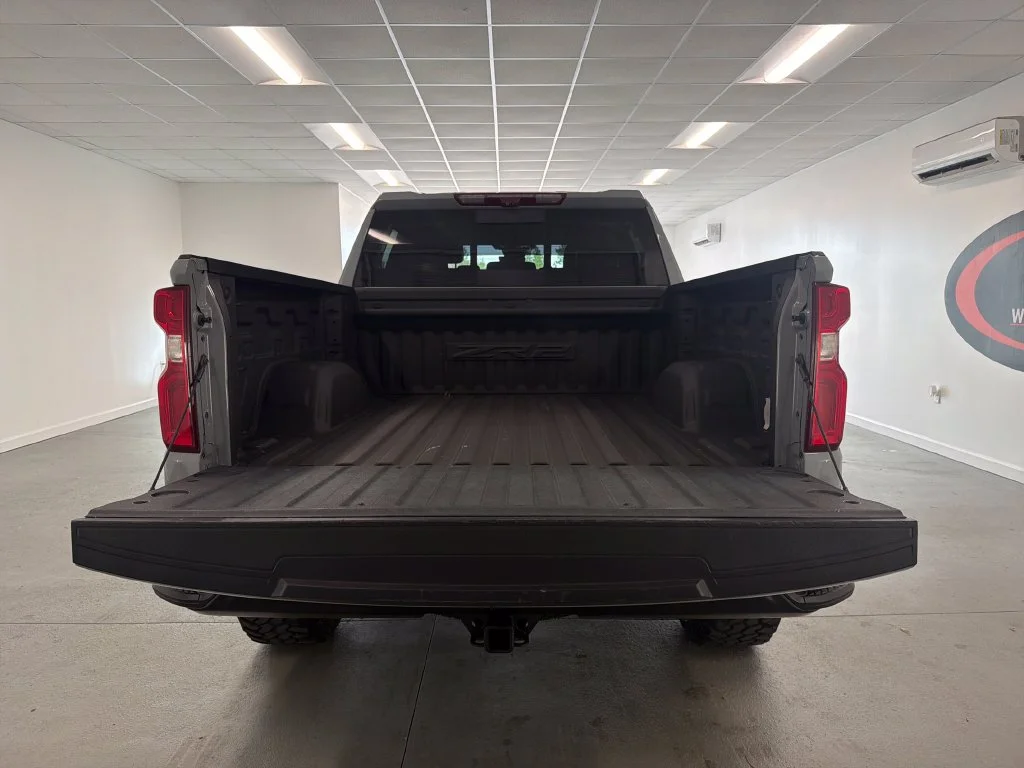 Used 2024 Gray Chevrolet ZR2 image 7