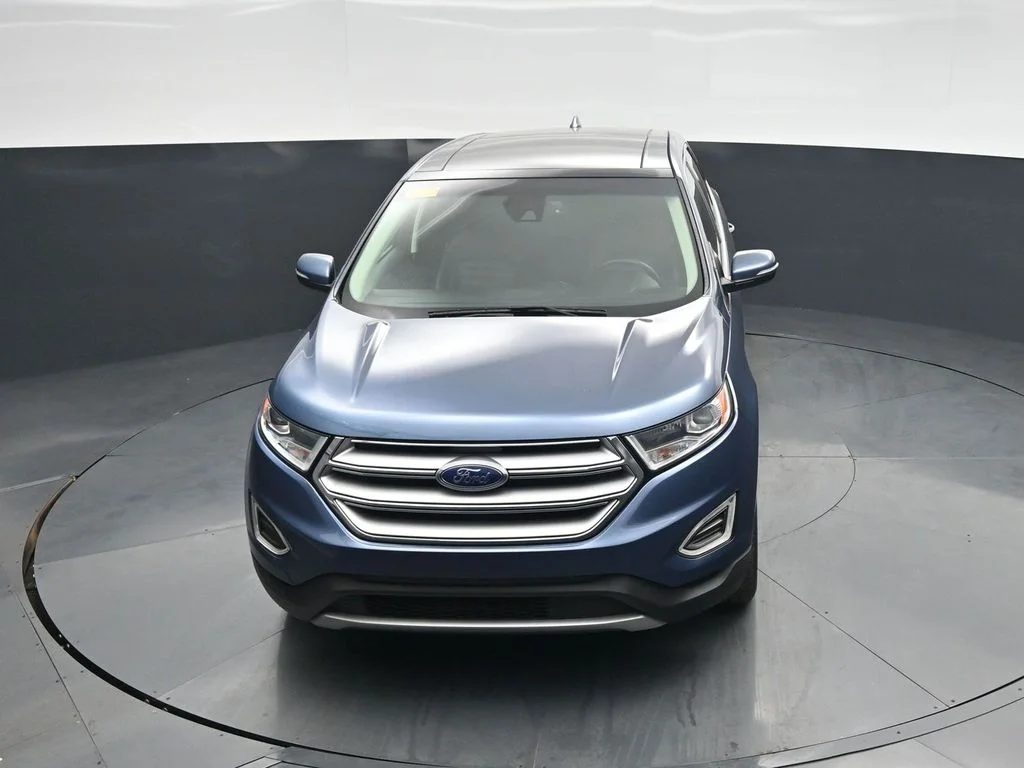 Certified Used 2018 Blue Ford SEL image 40