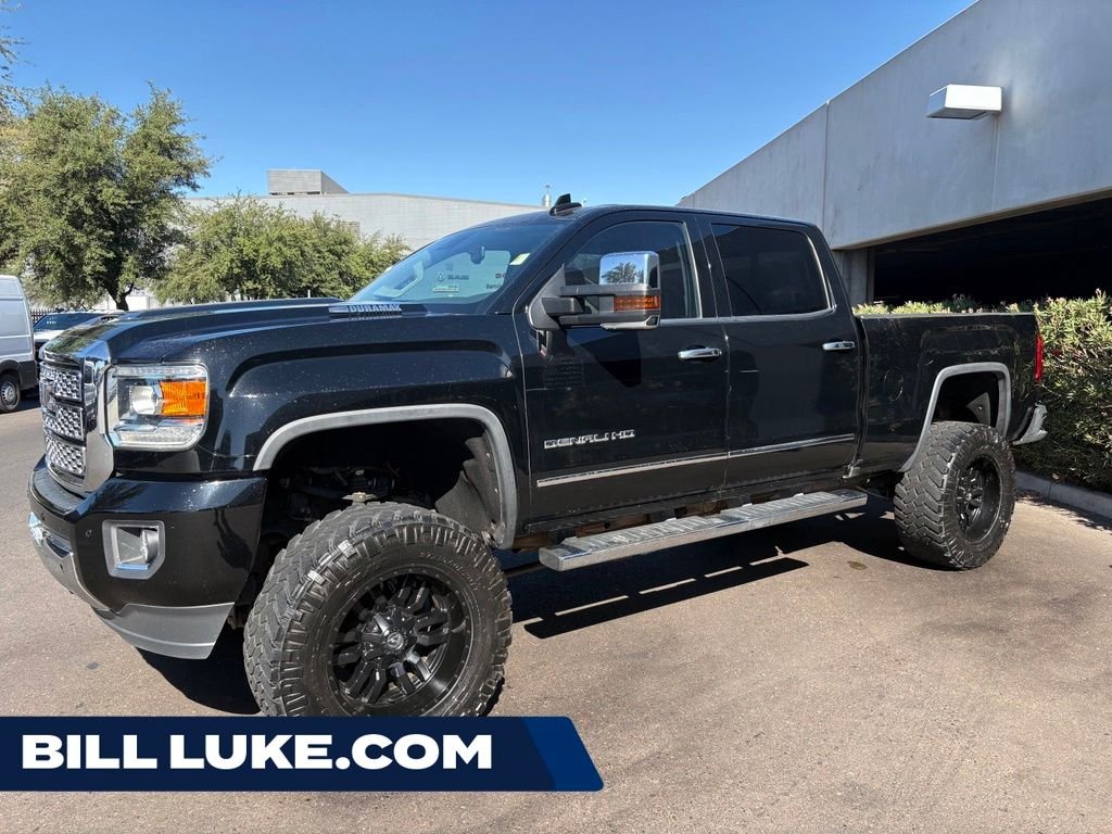 2019 GMC Sierra 4WD Crew Cab Standard Box Denali's photo