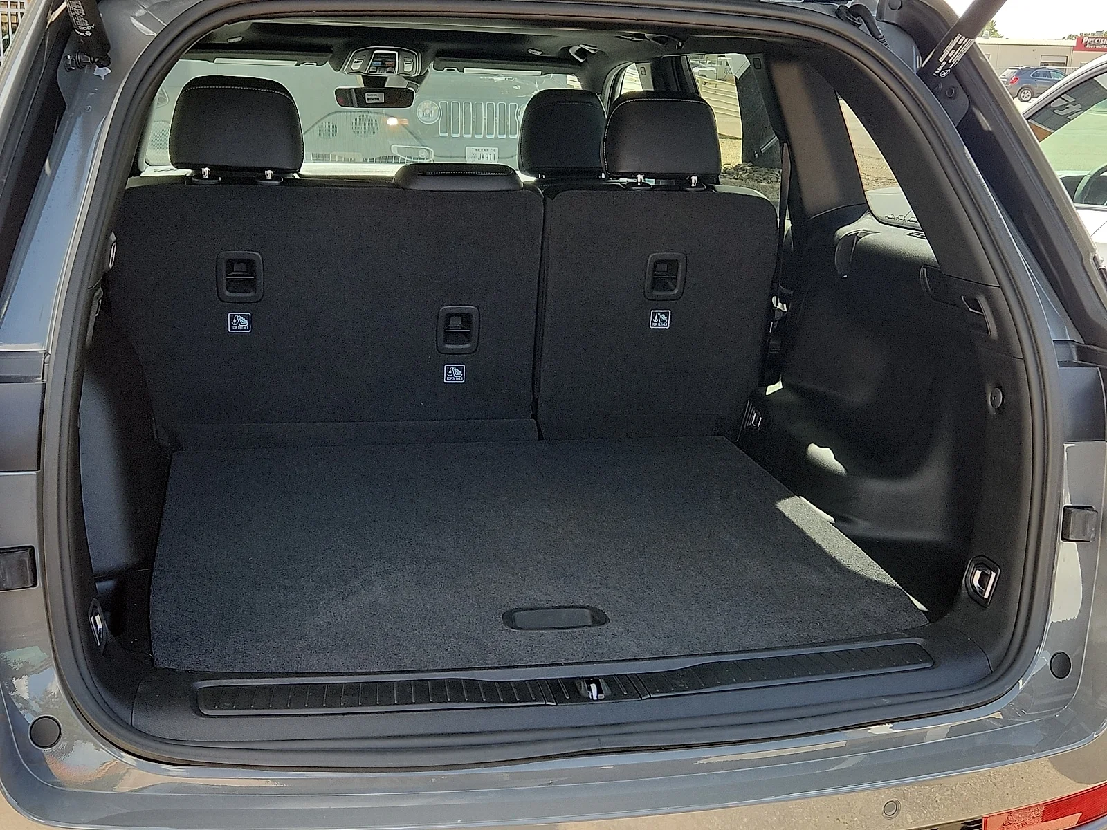 New 2027 Sting-Gray Clear-Coat Paint Jeep LAREDO ALTITUDE 4X4 image 8