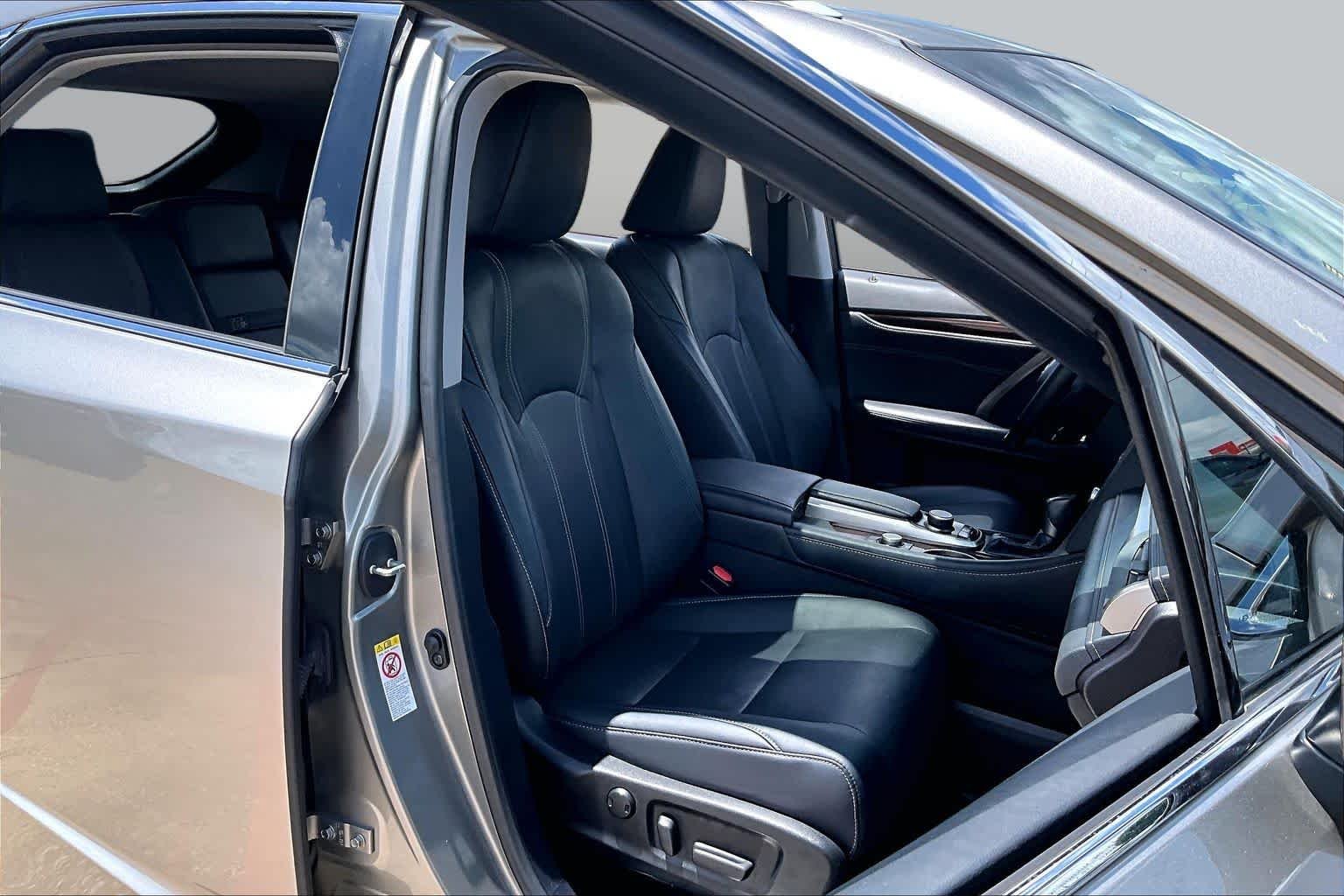 Used 2017 Atomic Silver Lexus  image 9