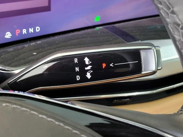 2025 Cadillac Escalade IQ Sport 2 - Photo 19