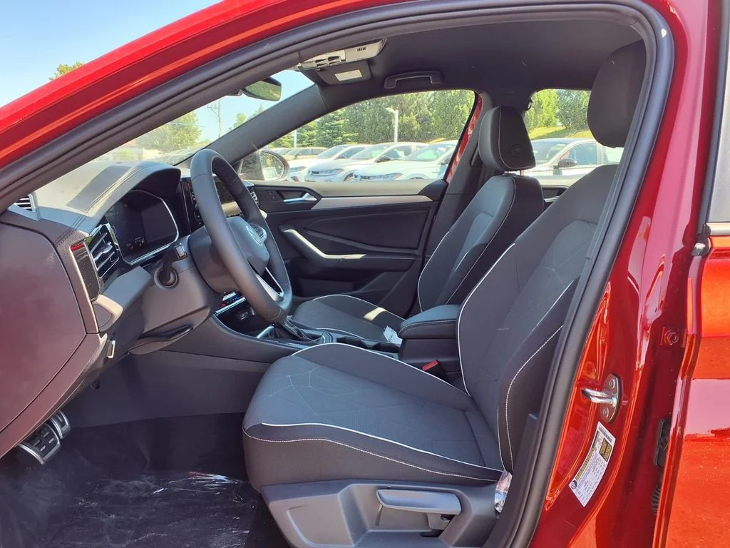 New 2026 Kings Red Metallic Volkswagen 1.5T Sport image 11