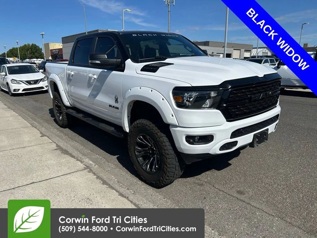 2022 RAM 1500 Big Horn/Lone Star 4x4 Crew Cab 5'7's photo
