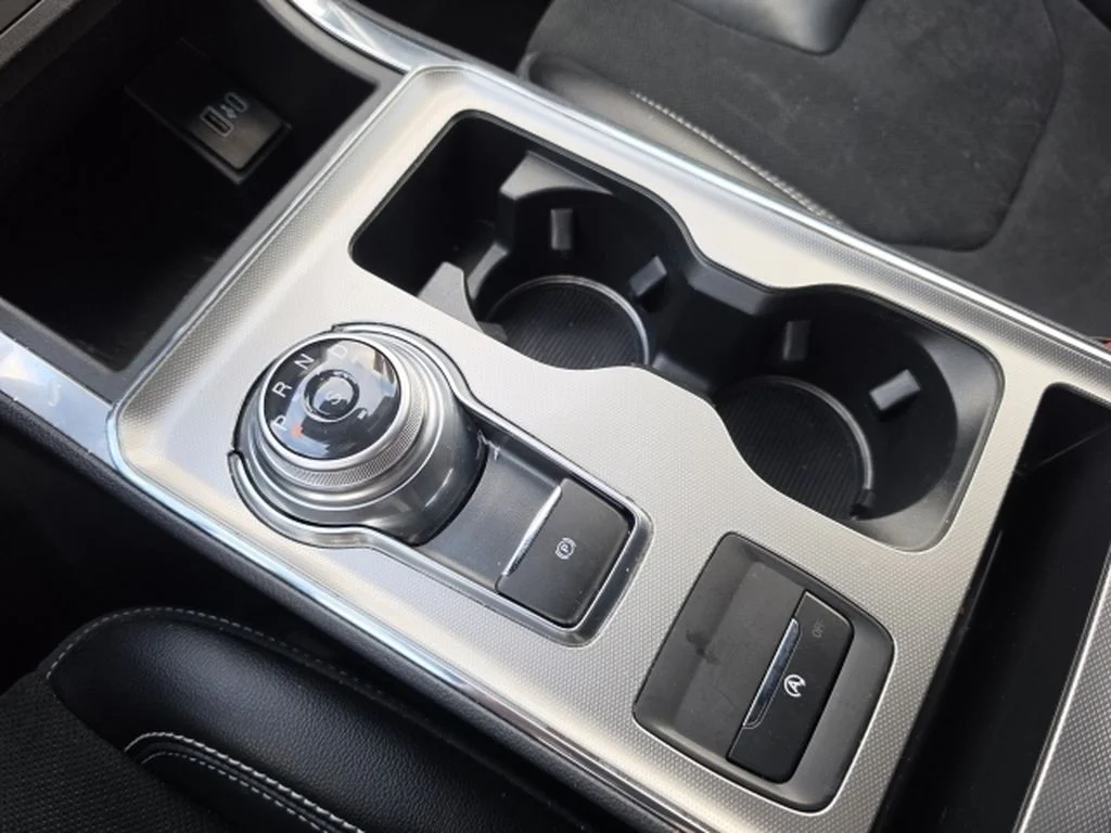2024 Ford Edge ST - Photo 27