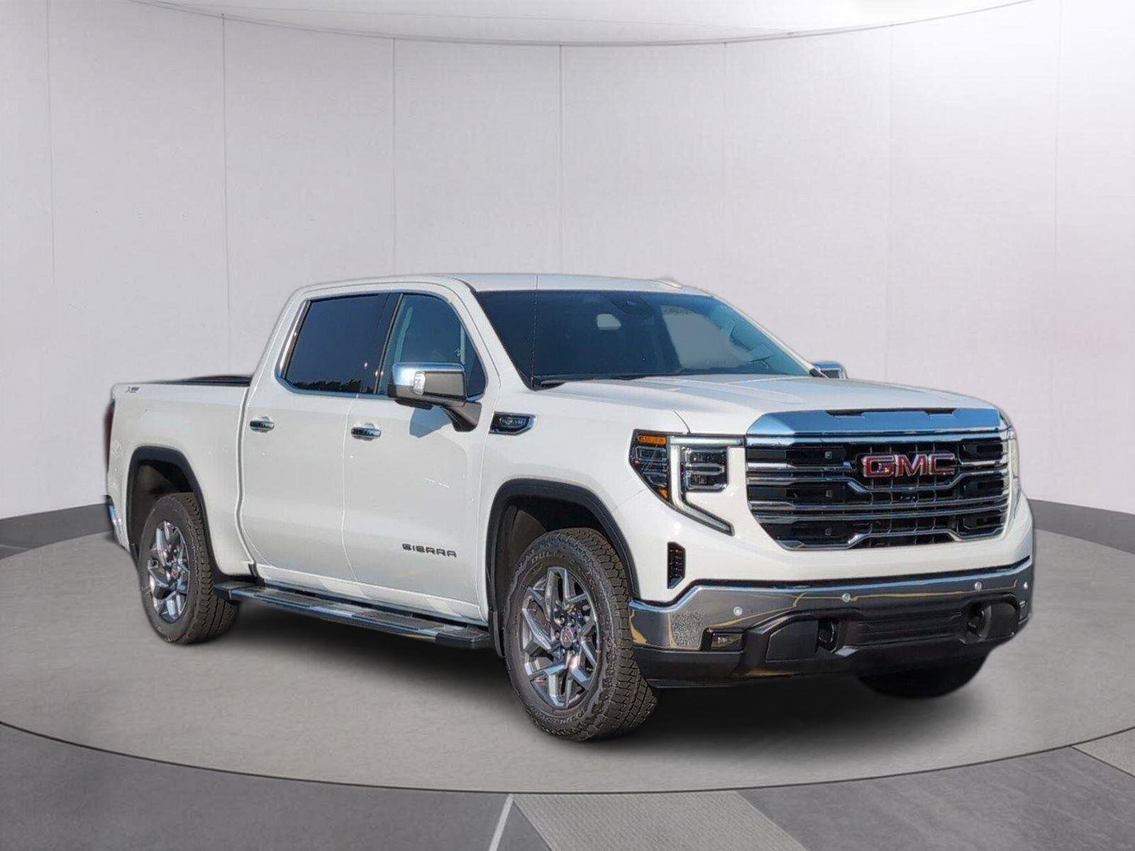 New 2026 Summit White GMC SLT image 8