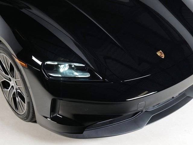 New 2026 Black Porsche 4S image 31