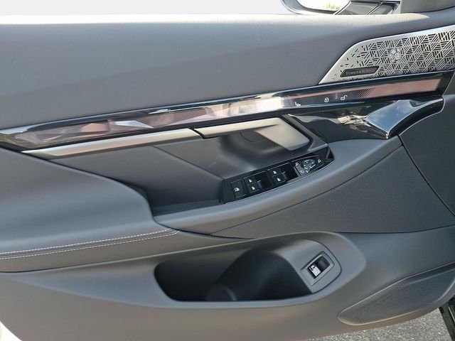 New 2027 Alpine White BMW 540i xDrive image 9