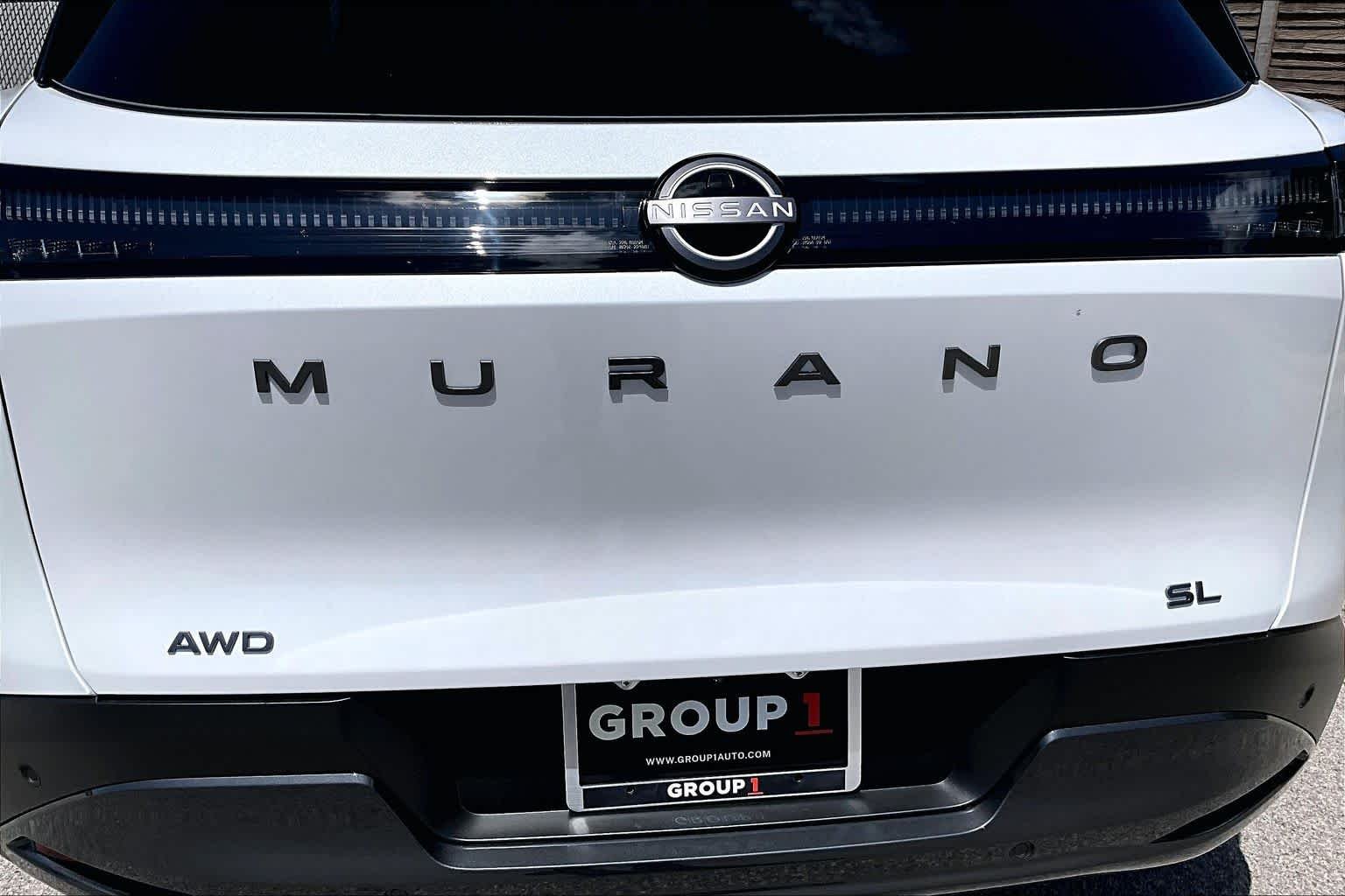 New 2026 Everest White Pearl TriCoat Nissan SL image 8