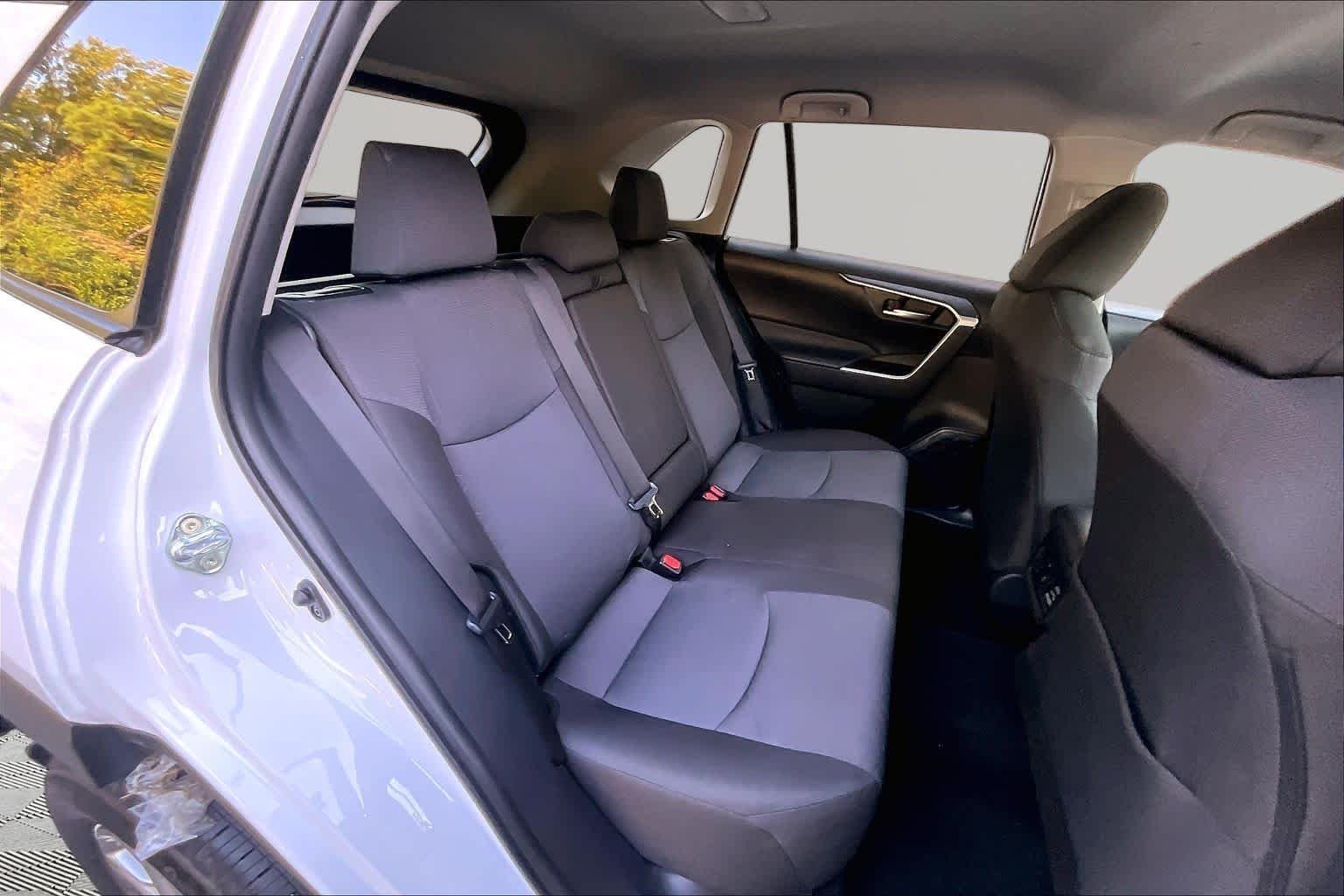 Used 2025 Ice Cap Toyota XLE image 20