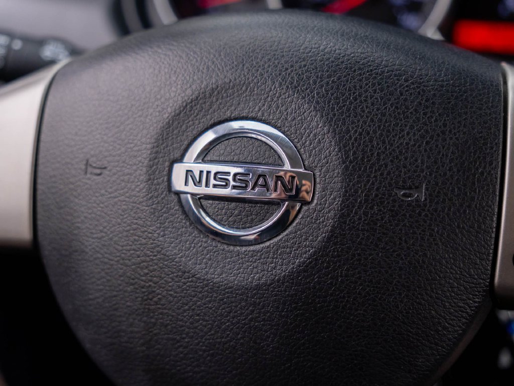 Used 2012 Arctic Blue Nissan 1.8 S image 27