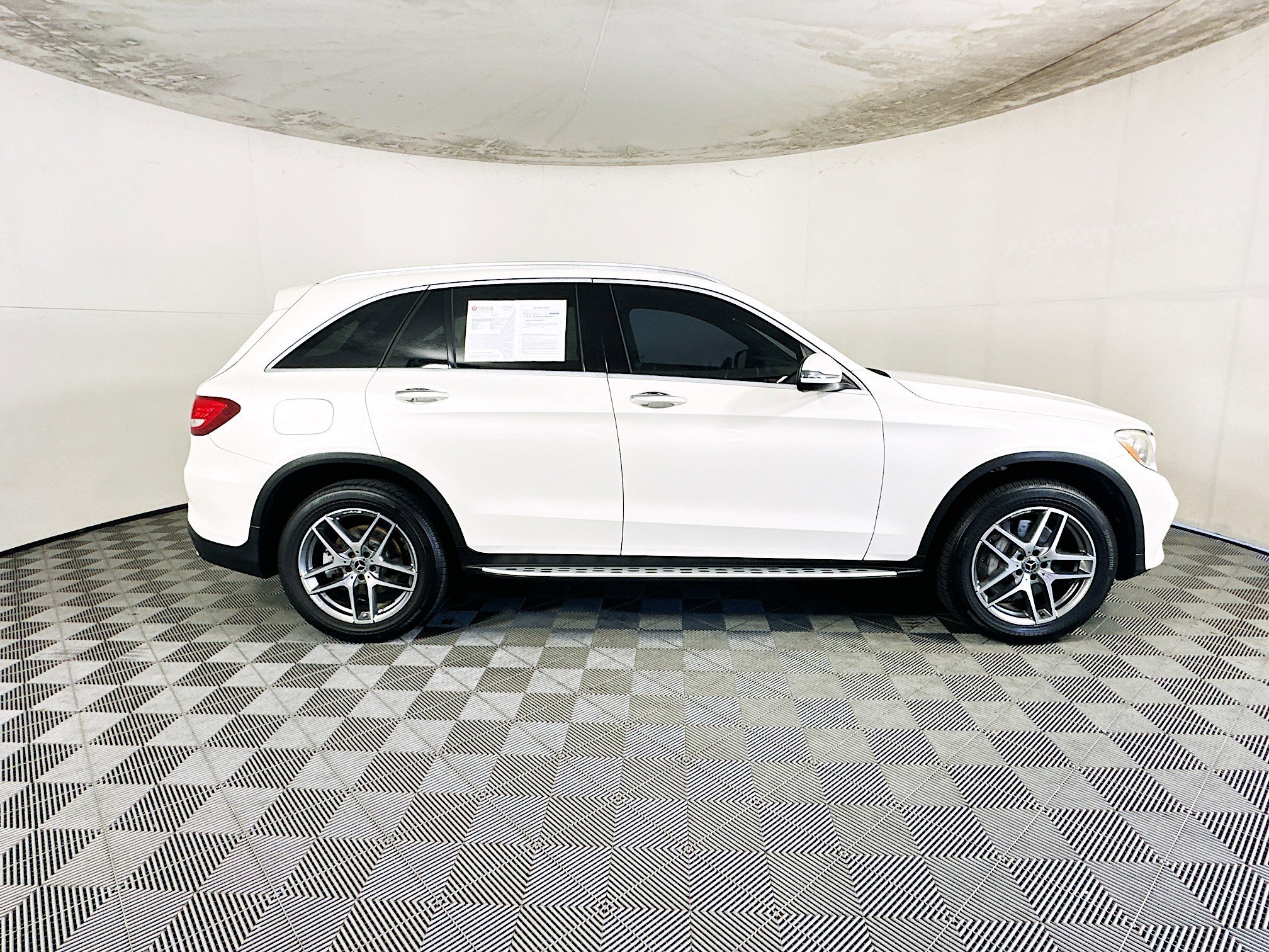 Used 2017 Mercedes-Benz GLC GLC300 with VIN WDC0G4JB9HF246325 for sale in Coconut Creek, FL