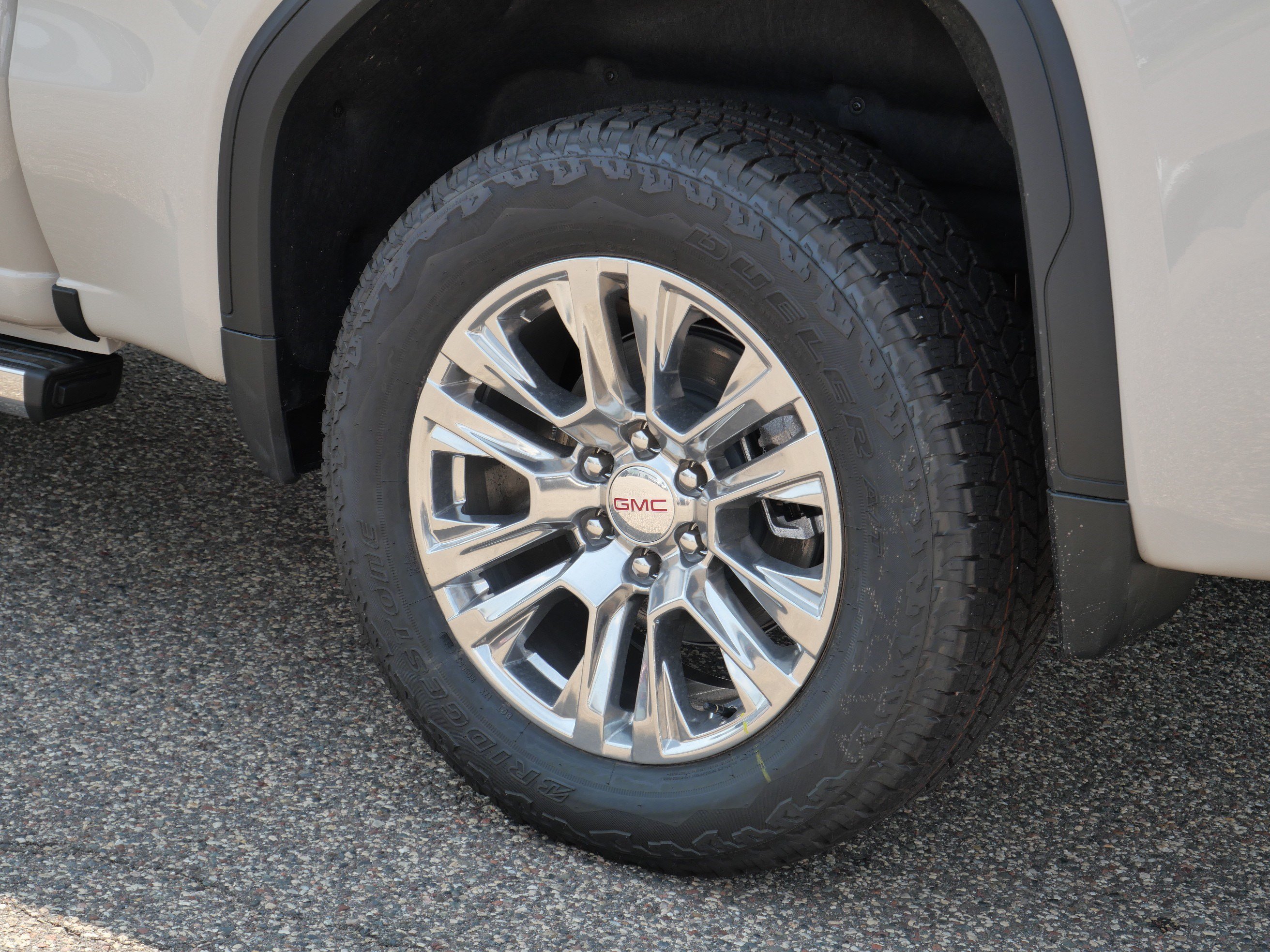 2026 GMC Sierra 1500 Denali - Photo 3