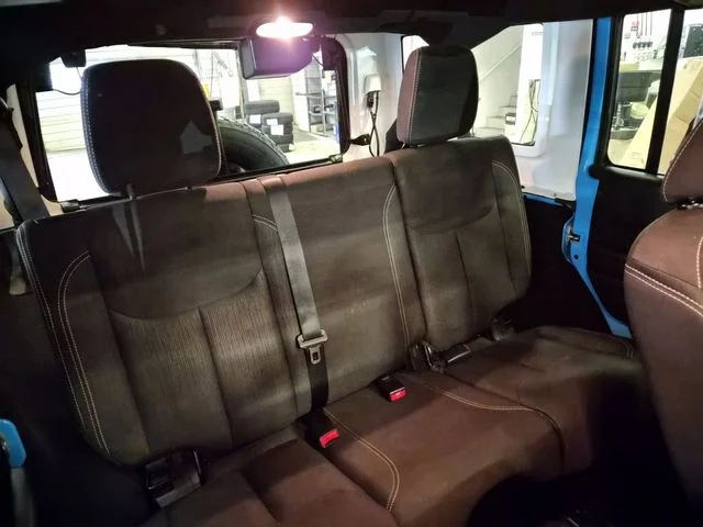 Used 2017 Clearcoat Jeep Unlimited Sahara image 15
