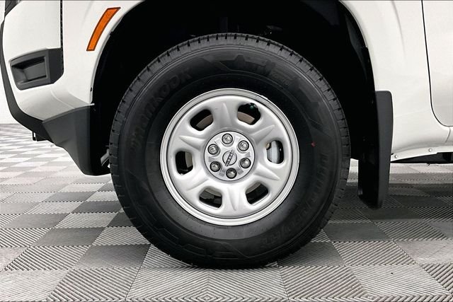 New 2026 Glacier White Nissan S image 12
