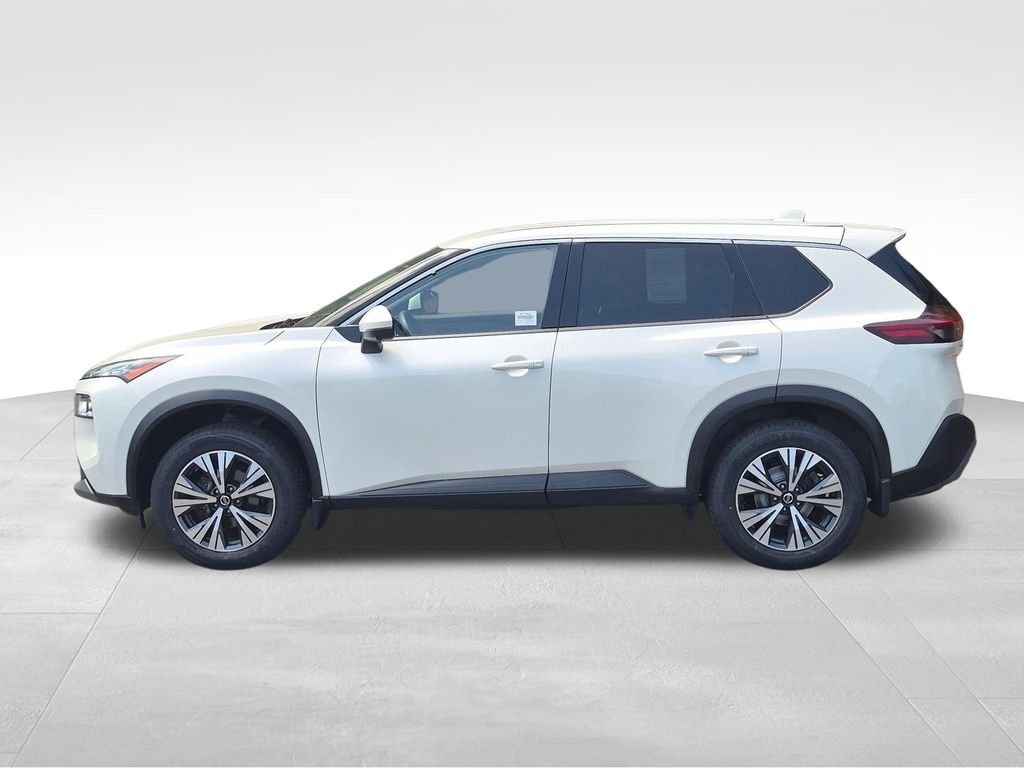 Certified Used 2021 Pearl White Nissan SV image 13