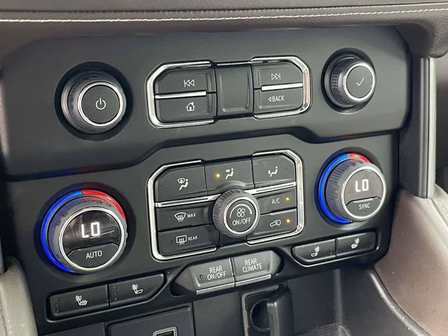 2021 Chevrolet Tahoe Z71 - Photo 16