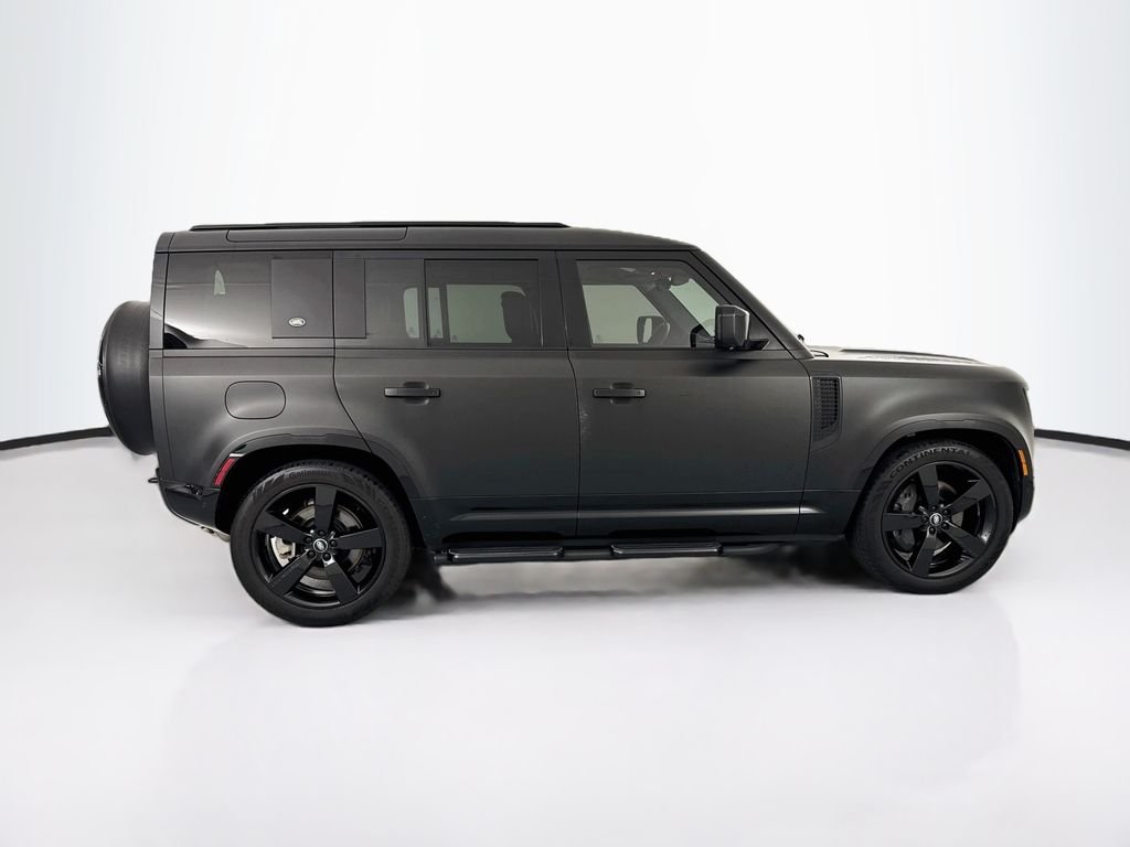 Certified Used 2024 Black Land Rover X-Dynamic SE image 4