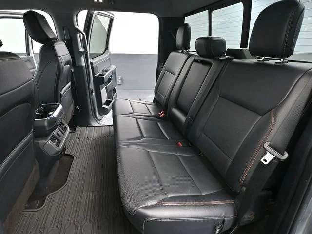 Used 2022 Silver Ford Lariat image 41