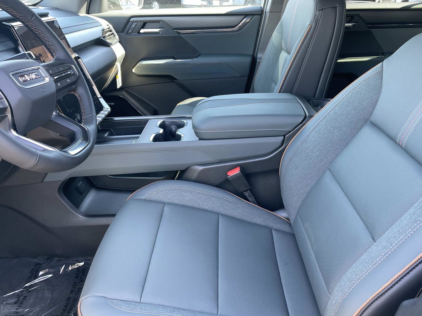 2026 GMC Acadia AT4 - Photo 19