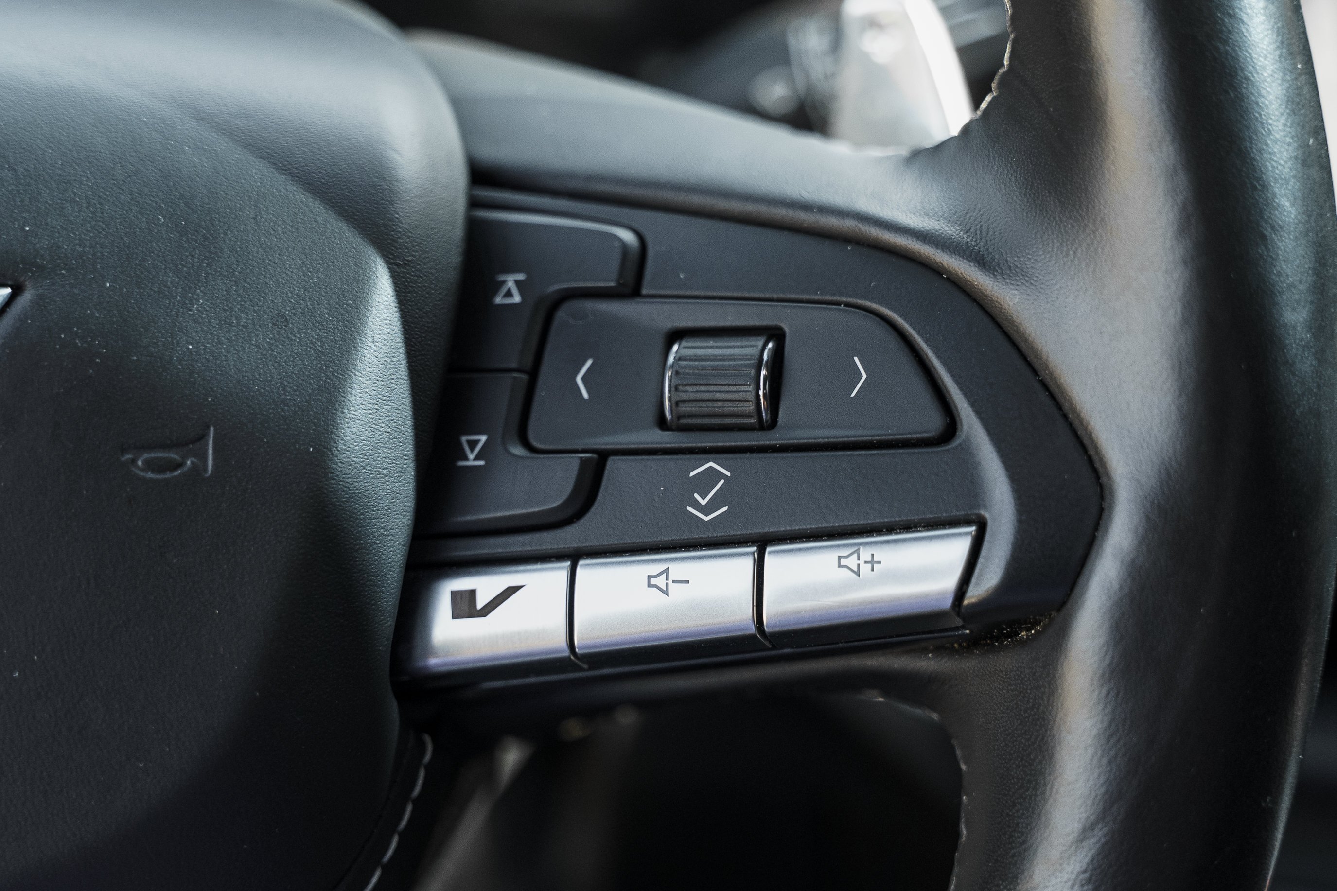 Used 2022 Summit White Cadillac VSERIES image 17