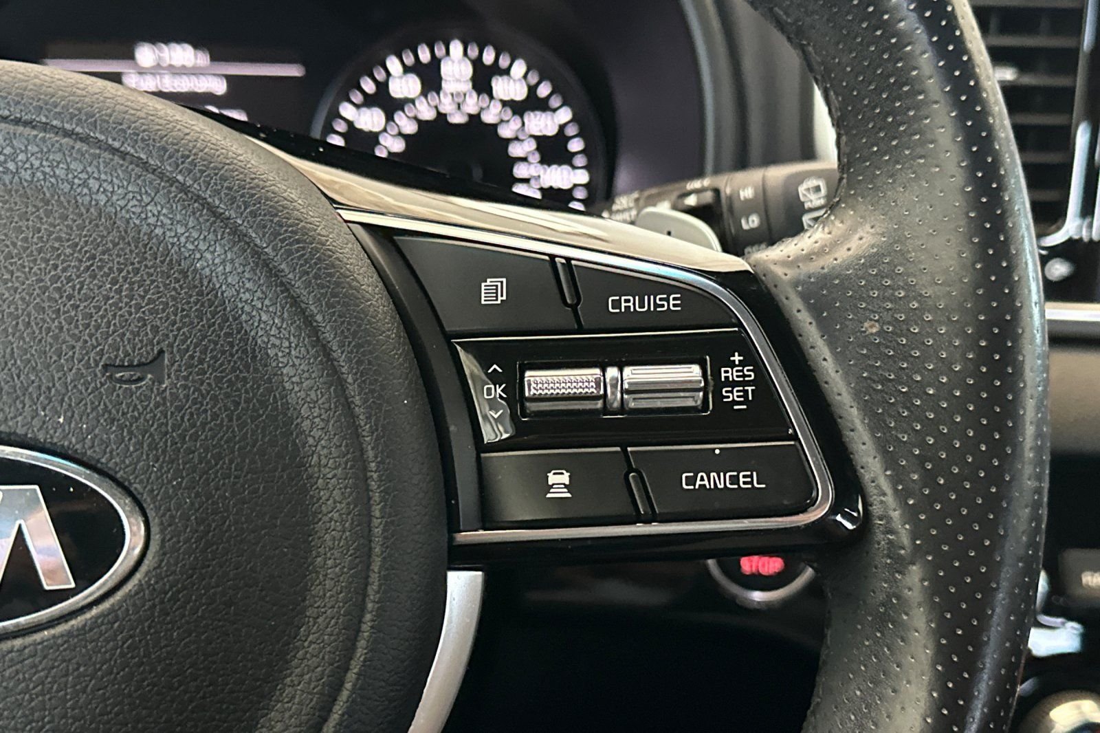 Used 2020 White Kia SX image 27