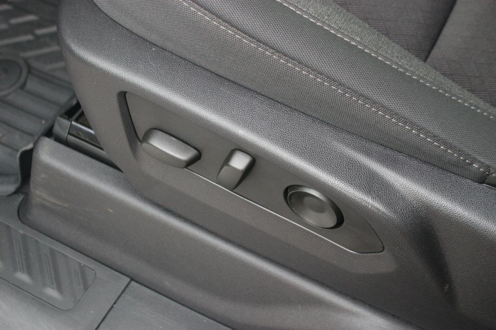 Used 2024 Summit White Chevrolet Custom Trail Boss image 19