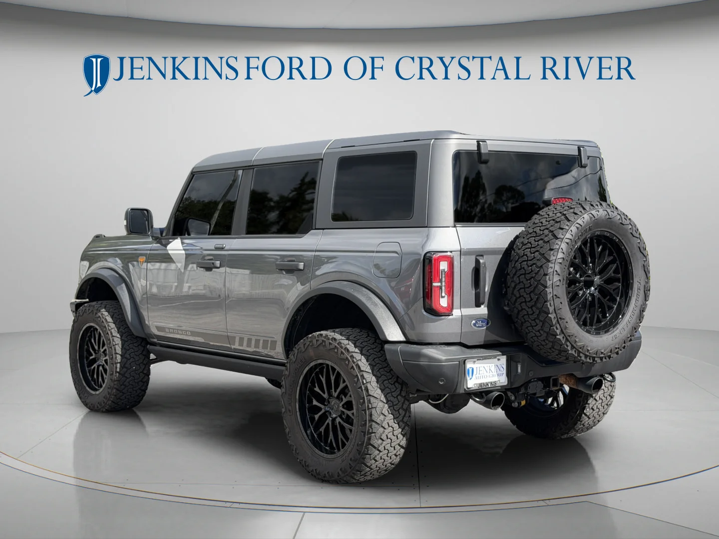 Used 2024 Carbonized Gray Metallic Ford Badlands image 6