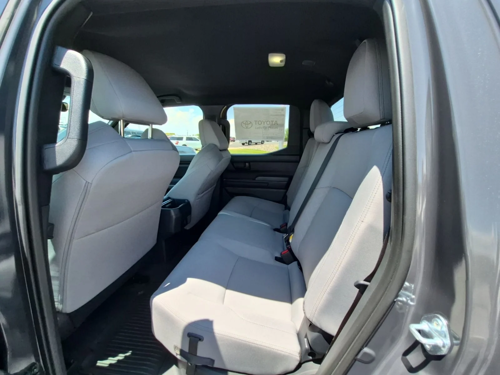 2026 Toyota Tacoma SR5 - Photo 32