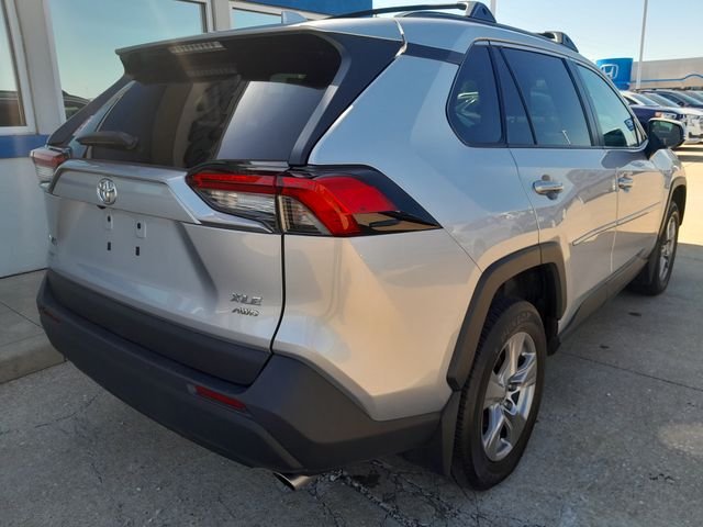 2024 Toyota RAV4 XLE - Photo 7