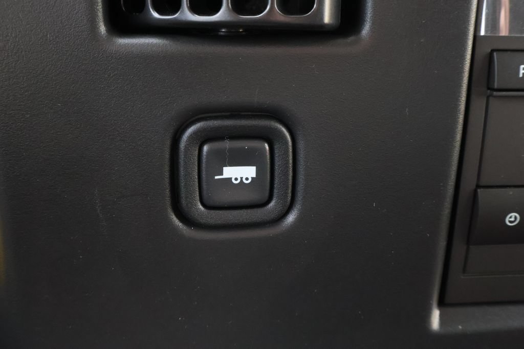 2026 Chevrolet Express Cargo Work Van - Photo 30