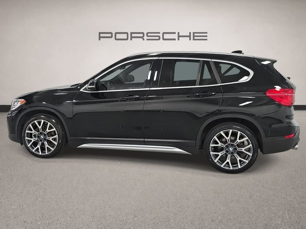 Used 2021 Jet Black BMW sDrive28i image 2
