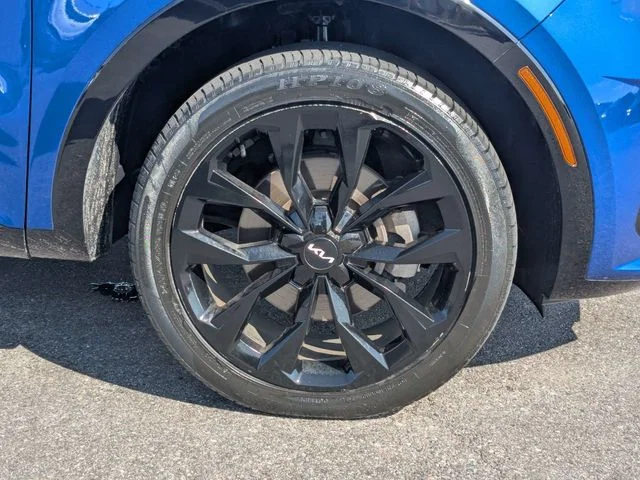 Used 2023 Blue Kia SX image 11