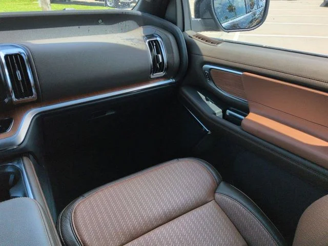 New 2026 Agate Black Metallic Ford MAX King Ranch® image 17