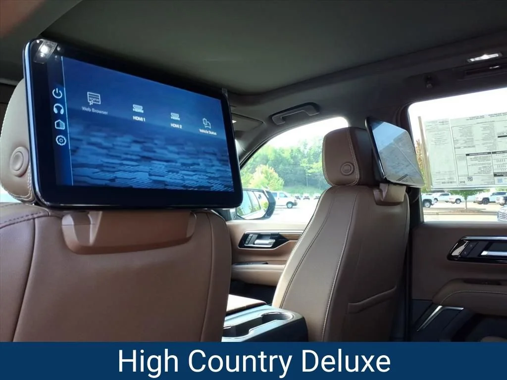 New 2026 Polar White Tricoat Chevrolet High Country image 24