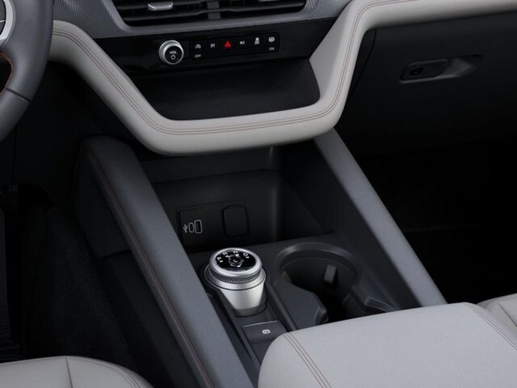 New 2027 Avalanche Gray Ford Active image 15