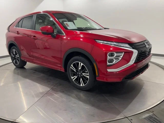 Used 2024 Red Mitsubishi SEL image 7