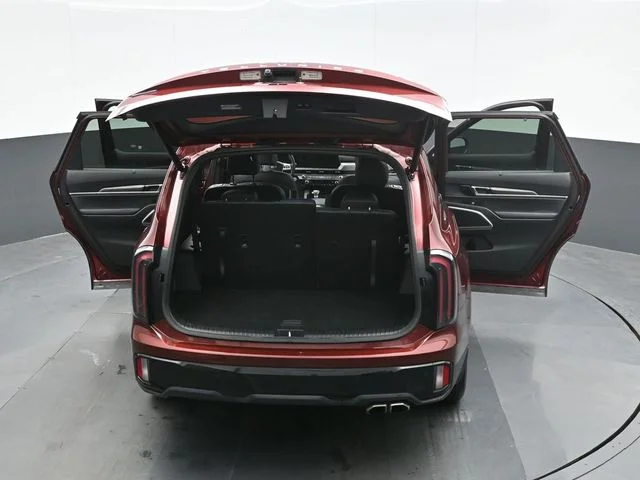 Used 2024 Red Kia EX X-Line image 27