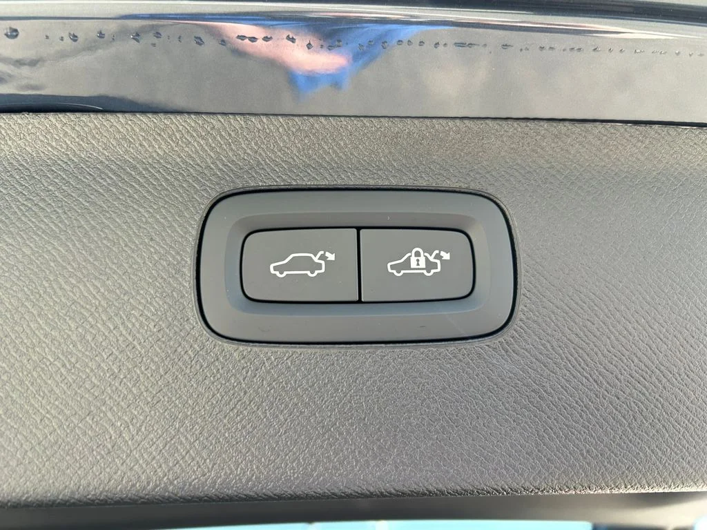 2026 Volvo XC90 Plus - Photo 21