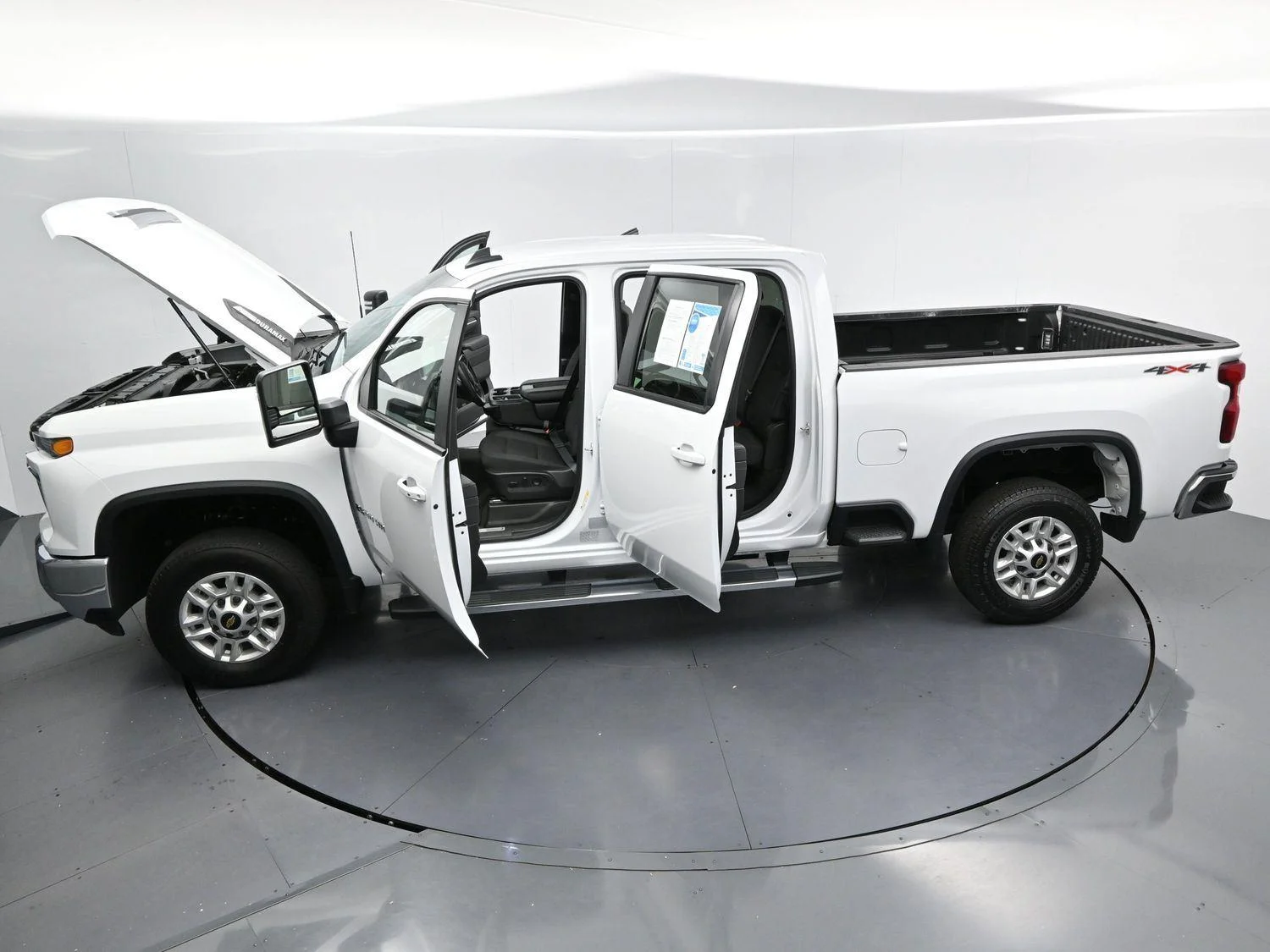 Used 2025 Summit White Chevrolet LT image 41
