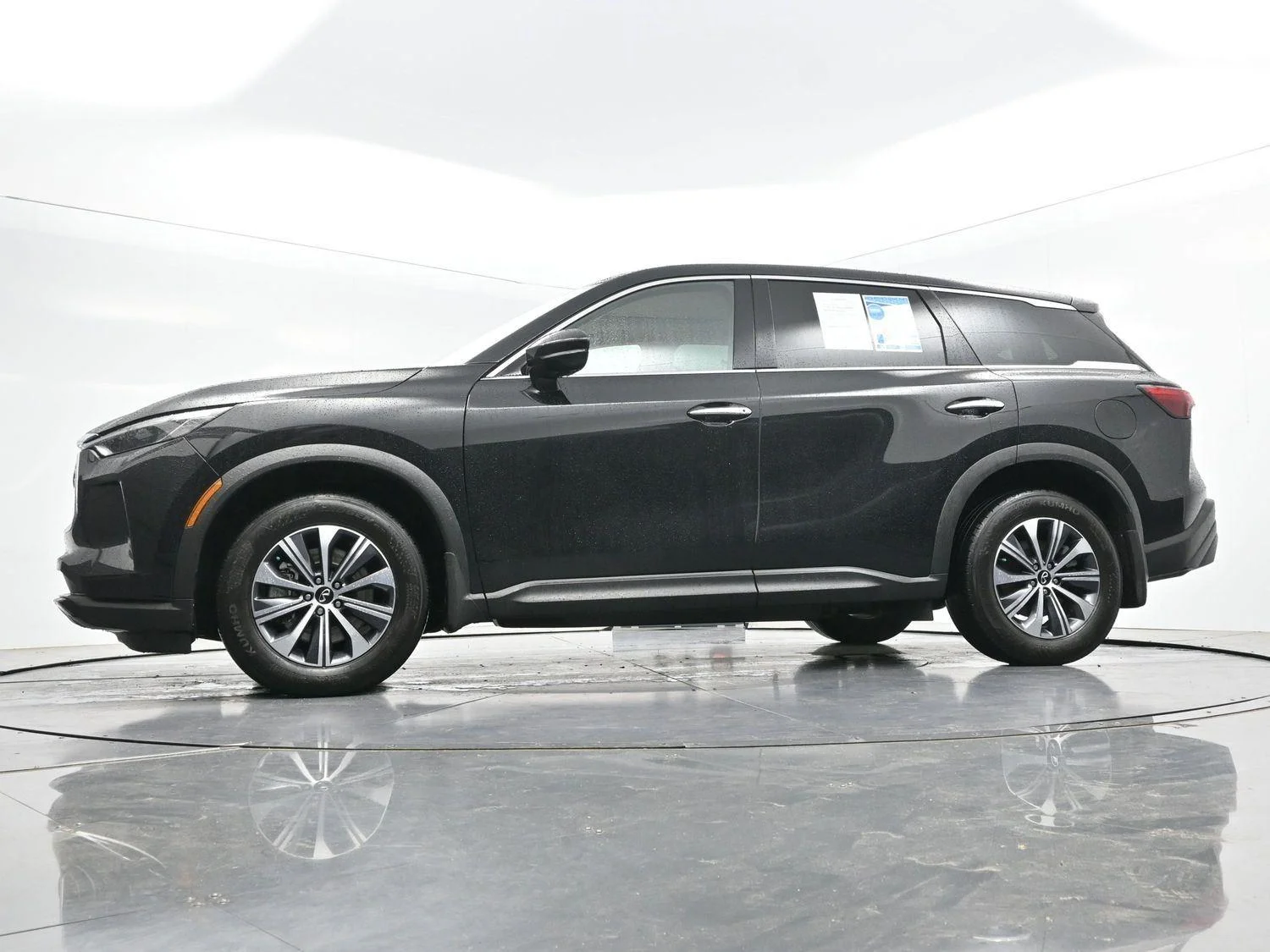 Used 2023 Black INFINITI PURE image 51