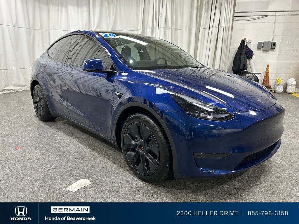 Used 2024 Tesla Model Y Long Range with VIN 7SAYGDEE0RA291236 for sale in Beavercreek, OH