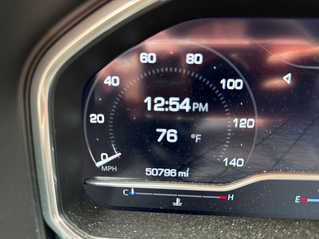 Used 2023 White GMC Denali image 9